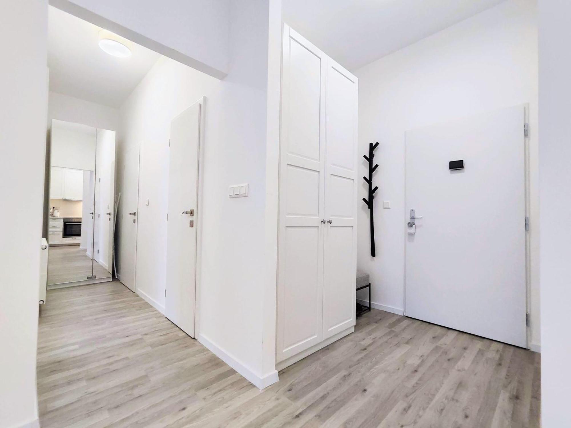 Wings - Brand New - Presidential Garden - Free Parking Apartamento Bratislava Exterior foto