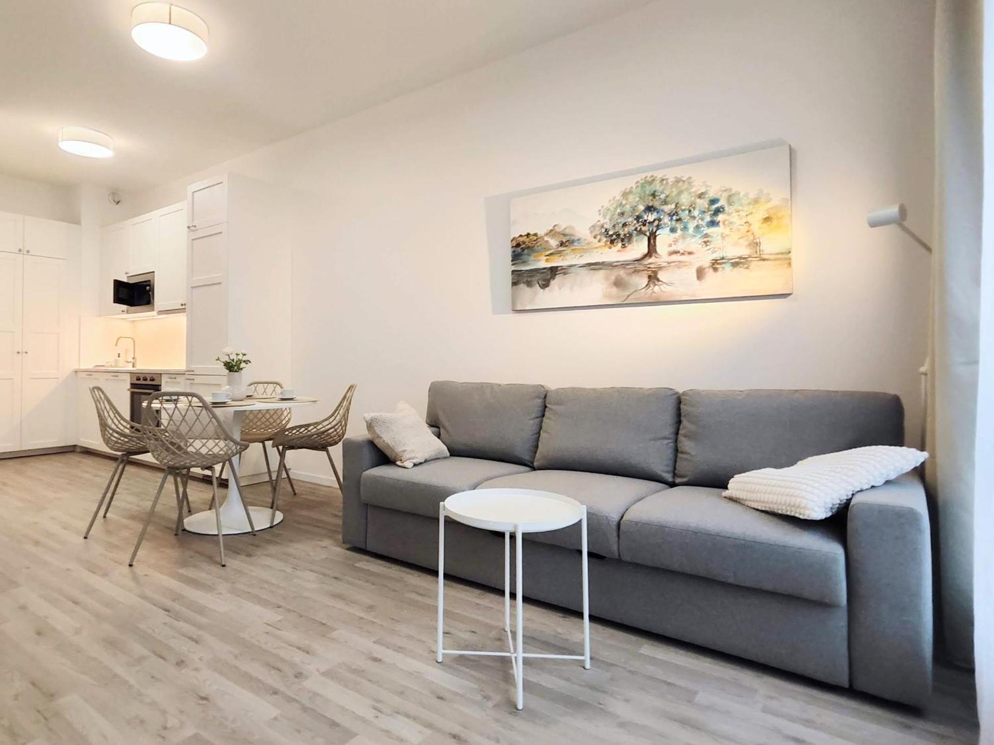 Wings - Brand New - Presidential Garden - Free Parking Apartamento Bratislava Exterior foto